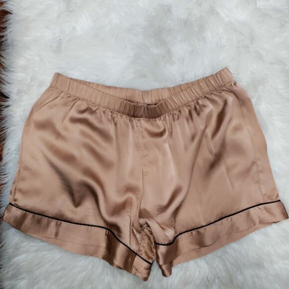 Intimissimi Soft Satin Piping Trim Short Sleeve Shirt & Shorts Pajama Set Size L - Picture 6 of 16